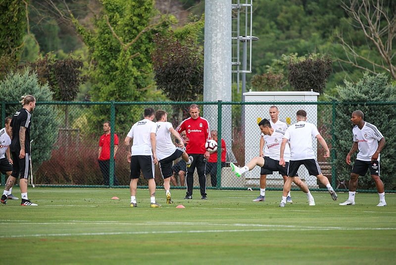 Beşiktaş sezonu Riva’da açtı