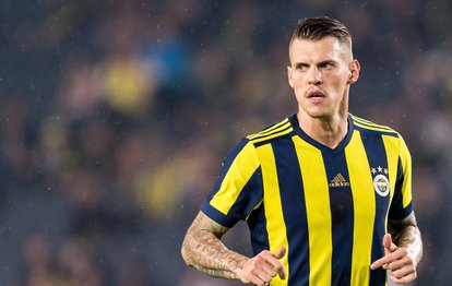 Eski Fenerbahçeli yıldızdan Galatasaray’a olay gönderme!