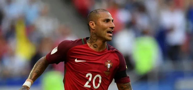Quaresma bırakıyor!