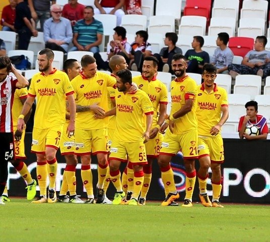 Demir Grup Sivasspor - Göztepe maçından kareler