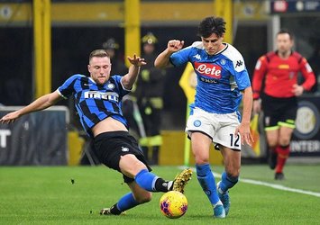 Eljif Elmas'lı Napoli Inter'i devirdi