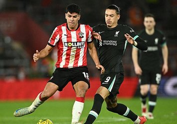 Liverpool deplasmanda turladı!