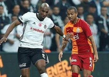 Ryan Babel'den galibiyet pozu