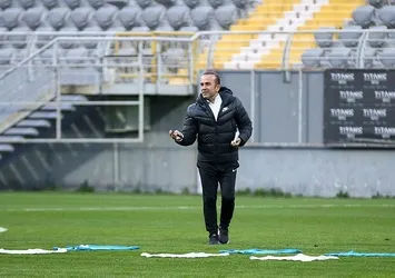 Şifo Mehmet’ten 4 transfer isteği