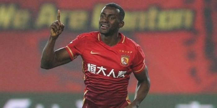 Galatasaray’a dünyaca ünlü golcü