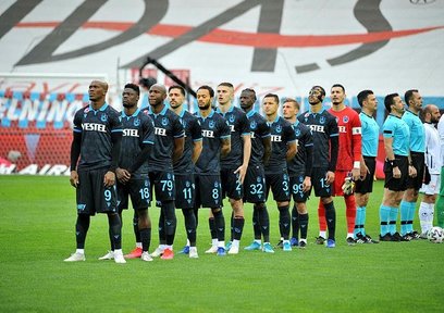 Son dakika spor haberleri: BB Erzurumspor-Trabzonspor maçında o isme ayrı parantez açtı! Saha içinde kalmalı