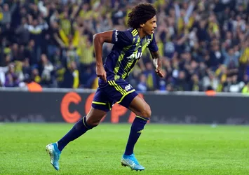 Luiz Gustavo'ya büyük onur