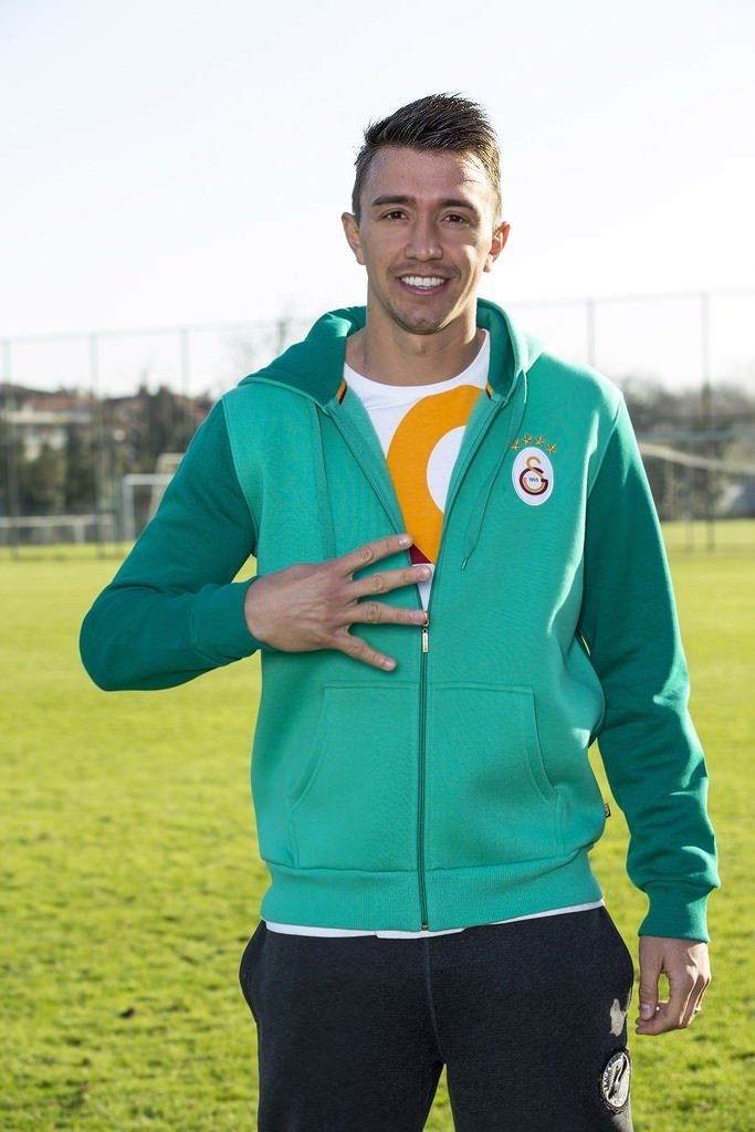 Muslera çalım attı taraftar çıldırdı