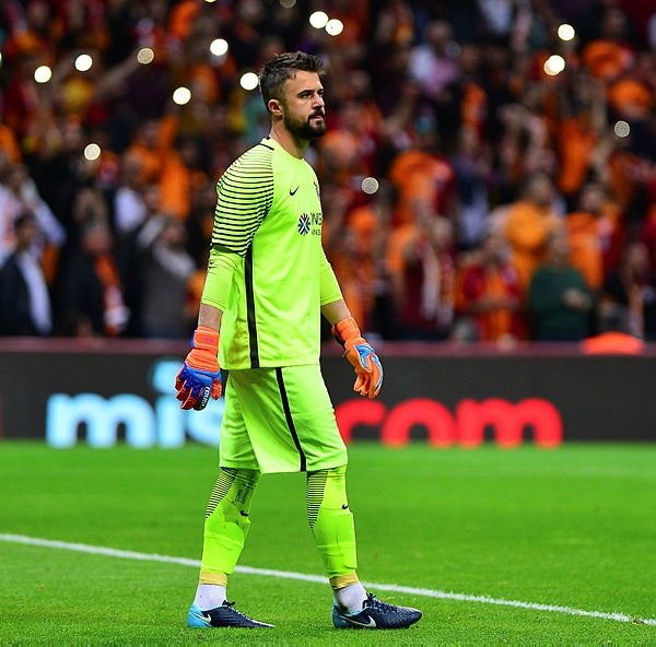 Karius Muslera’yı geride bıraktı!