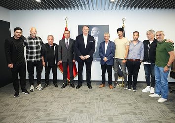 Santos Beşiktaş'a veda etti!