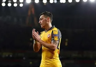 Sosyal medyanın kralı Mesut Özil oldu