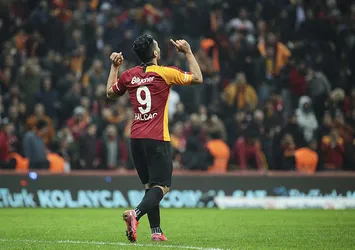 Radamel Falcao bir açıldı pir açıldı!