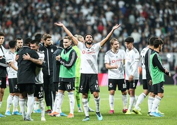 Beşiktaş derbi zaferiyle lige tutundu