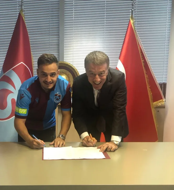 Trabzonspor, Yusuf Sarı'yı KAP'a bildirdi - 1