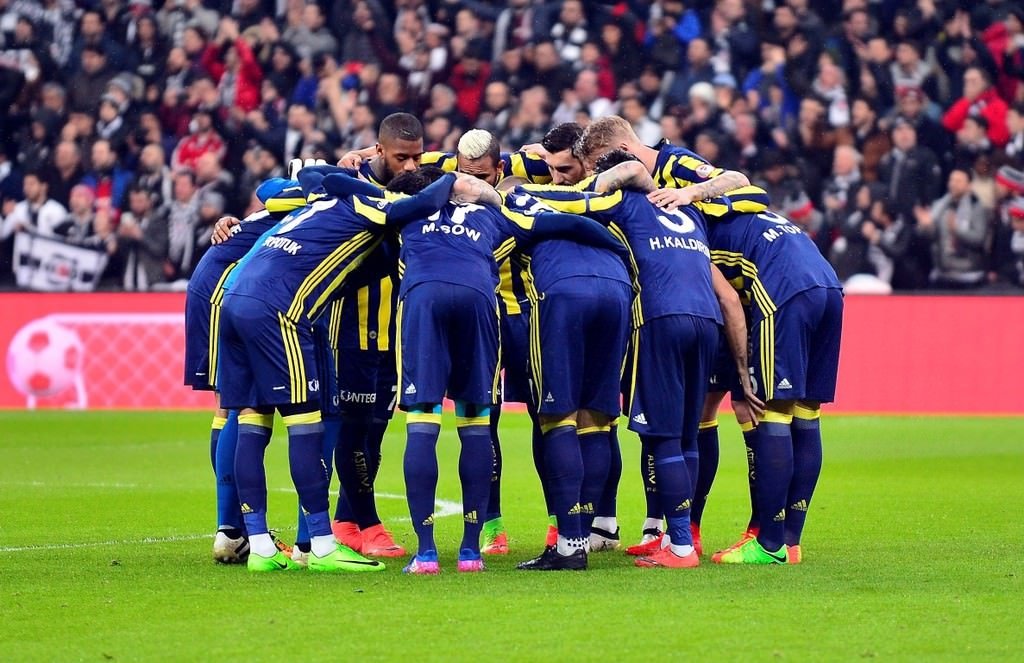 Beşiktaş-Fenerbahçe karşılaşmasından kareler