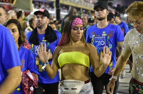 Neymar Rio Karnavalı’nda görüntülendi!