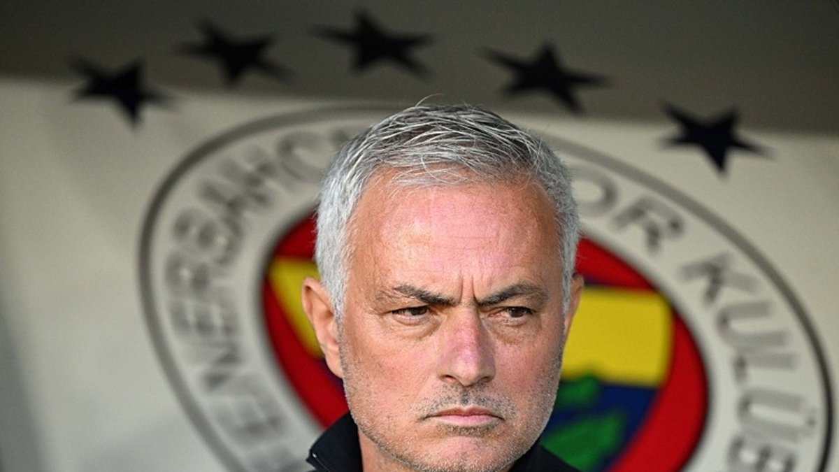 FENERBAHÇE HABERİ | Jose Mourinho'nun sözleşmesinde madde şoka uğrattı! FENERBAHÇE HABERİ | Jose Mourinho'nun sözleşmesinde madde şoka uğrattı!