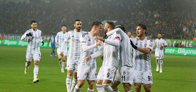 Erman Toroğlu Çaykur Rizespor - Beşiktaş maçının ilk yarısını yorumladı! Tribünde olması bile...