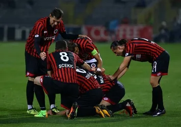 Beşiktaş'a Gençlerbirliği darbesi