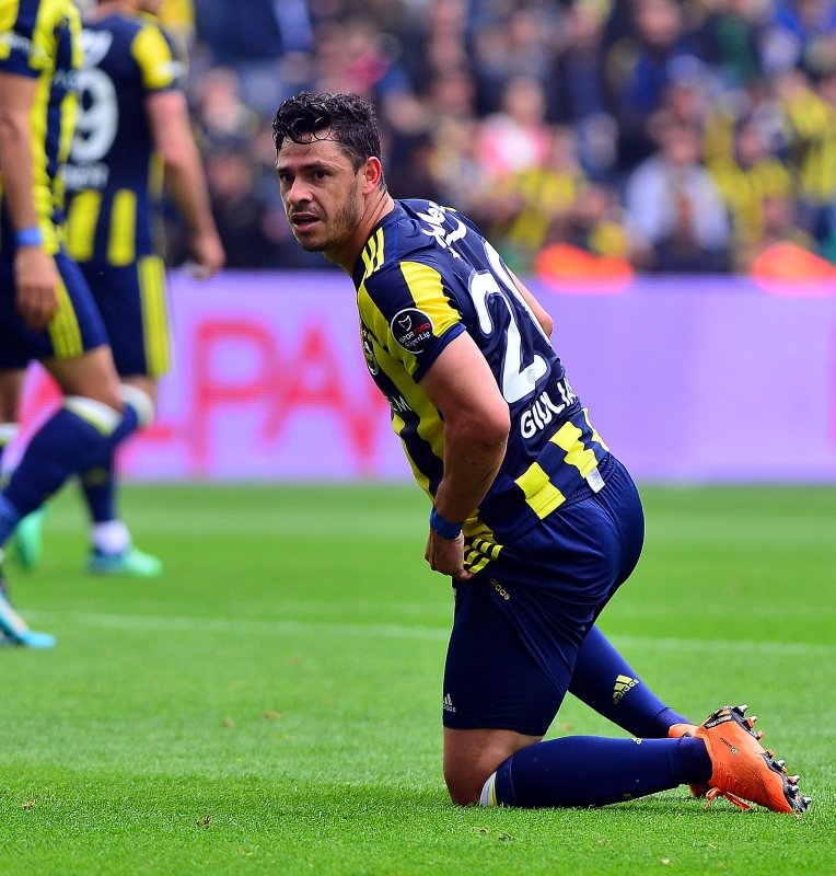 Wolfsburg Fenerbahçeli Giuliano’nun peşinde!