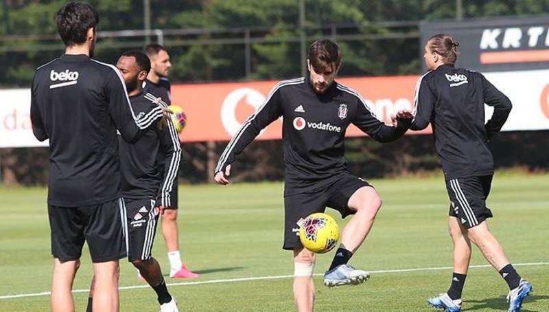 Beşiktaş kondisyon ve taktik çalıştı