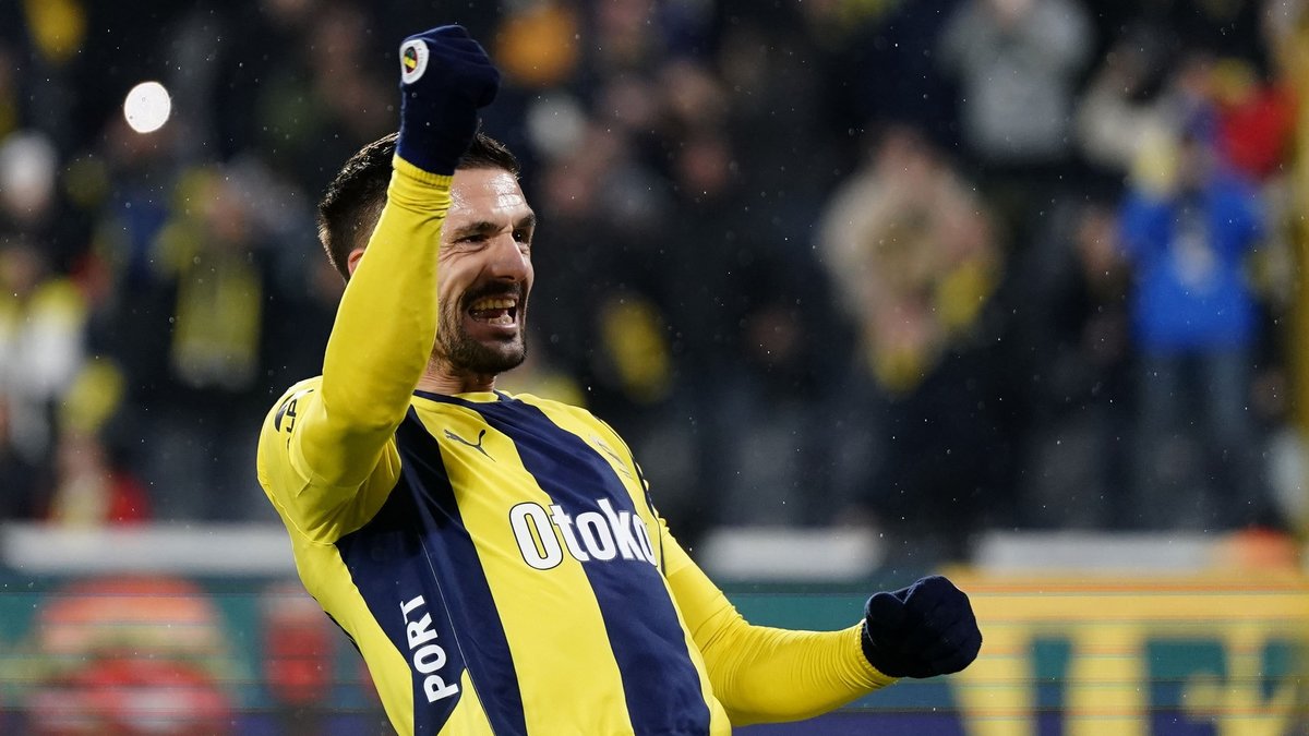 FENERBAHÇE HABERİ: Francesco Farioli'den Dusan Tadic açıklaması! Ajax ve transfer... FENERBAHÇE HABERİ: Francesco Farioli'den Dusan Tadic açıklaması! Ajax ve transfer...