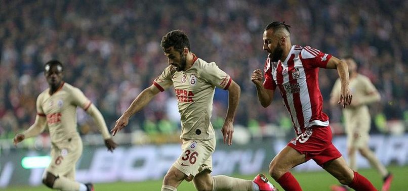 Saracchi sol kanatta uçtu