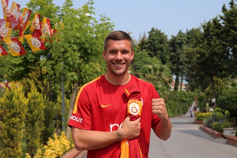 Galatasaray’a Podolski’den müjdeli haber!