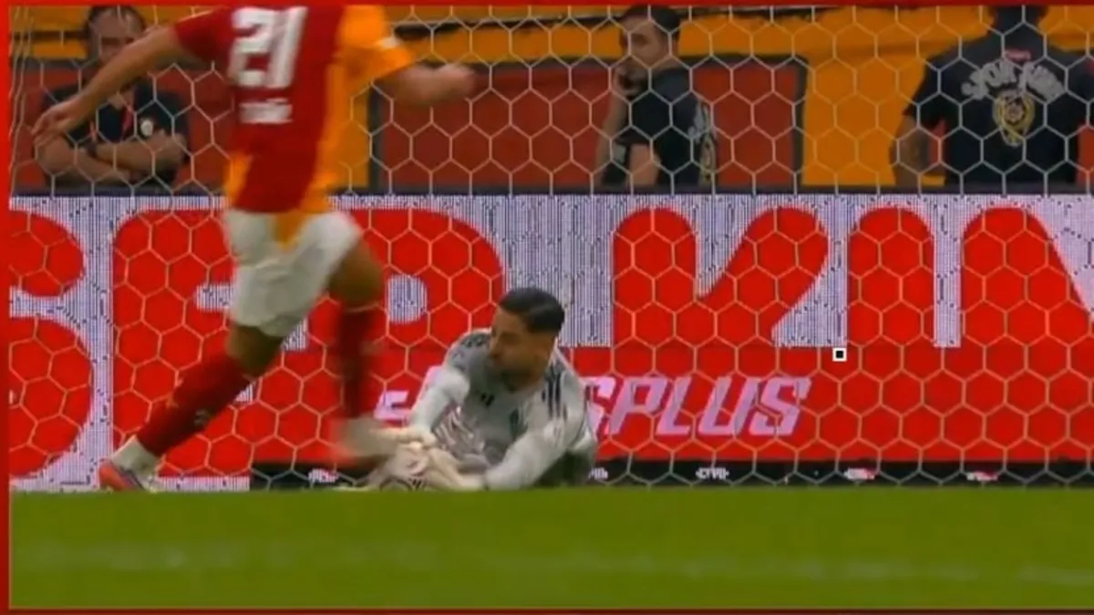 Galatasaray'ın golü VAR'a takıldı! Deniz Gül'ün golü iptal edildi