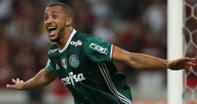 Galatasaray, Vitor Hugo transferini bitirdi