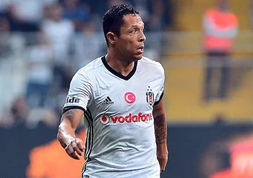 Adriano Correia kadroda yok