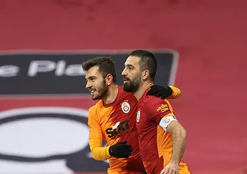 Arda Turan 2. golünü kaydetti