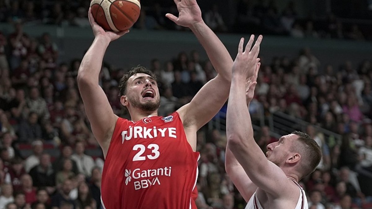 Milli basketbolcu Alperen Şengün: Turnuvaya güzel başlangıç yaptık. Bizim için çok önemliydi Milli basketbolcu Alperen Şengün: Turnuvaya güzel başlangıç yaptık. Bizim için çok önemliydi