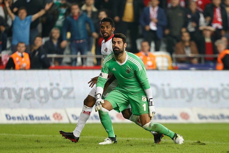 Buffon bunu yapabiliyorsa Volkan da yapabilir