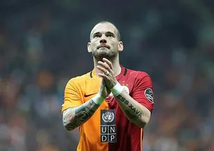 Galatasaray'dan Sneijder'e kulüp bul