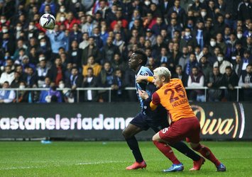 Balotelli'den olay hareket! Gol sevincinde tekme attı