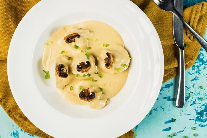 porcini-mantarli-ravioli-tarifi-porcini-mantarli-ravioli-nasil-yapilir-porcini-mantarli-dolgulu-ravioli-1700548445507.jpg
