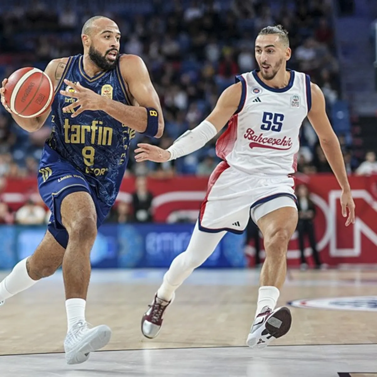 Fenerbahçe Tarfin, Bayern Münih'i 100-76 yenerek EuroLeague'de ikinci galibiyetini aldı