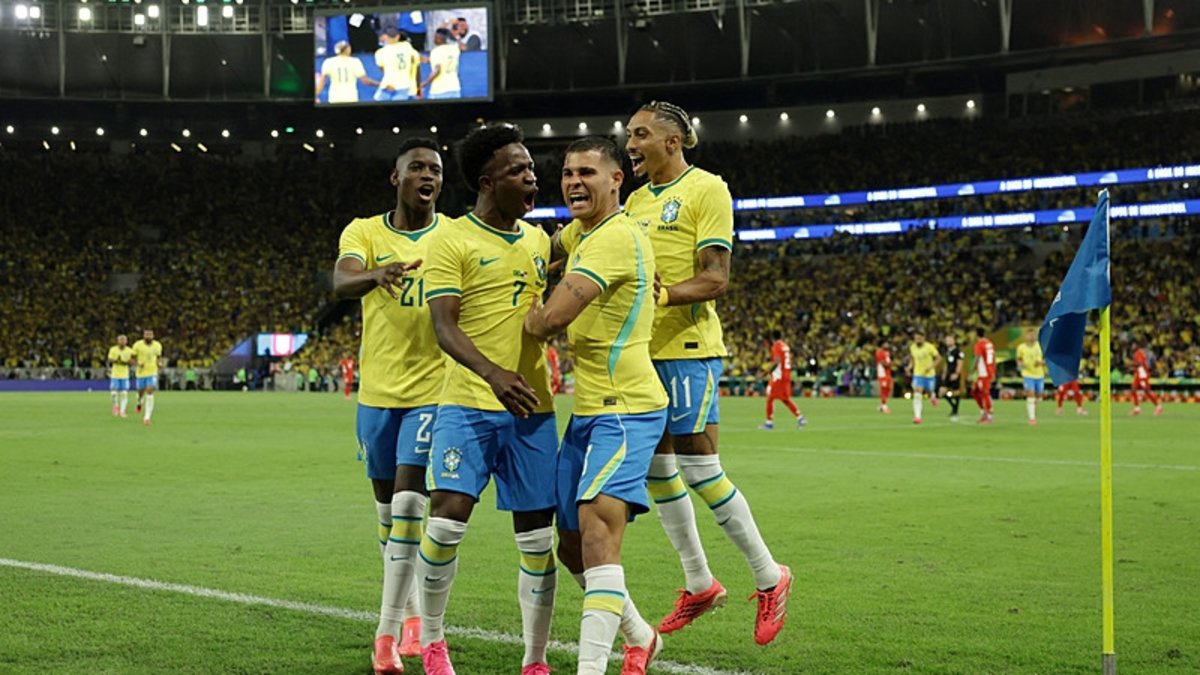 Fenerbahçe'ye Brezilya Milli Takımı'ndan transfer! Kulübü satışa sıcak bakıyor