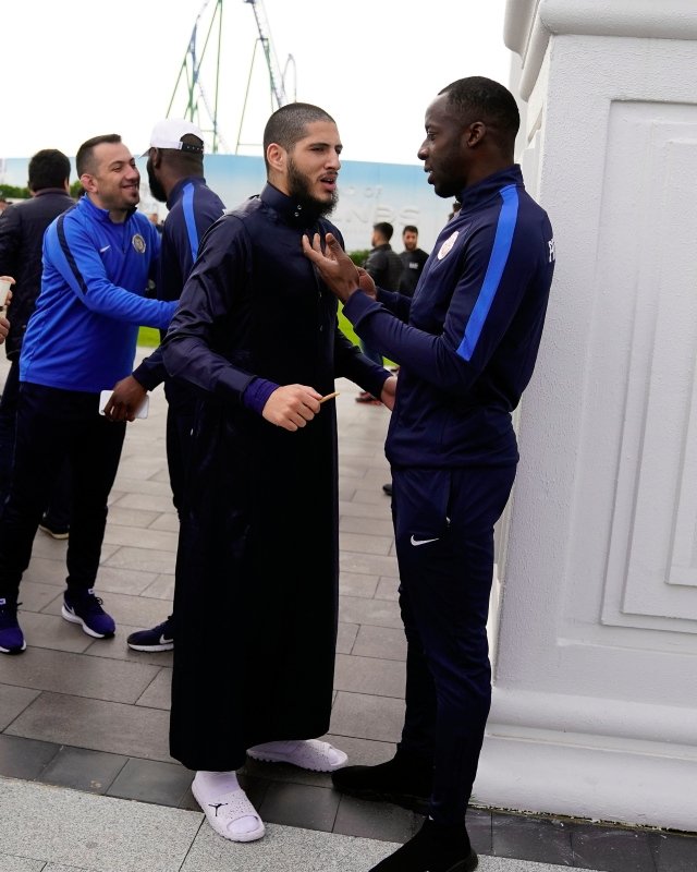 Futbol camiası cuma namazında buluştu