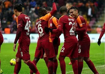 Sahne Aslan'ın