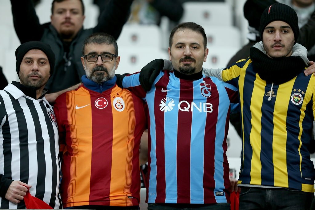 Vodafone Arena’da herkes kol kola