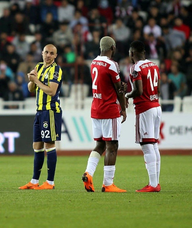 Aatıf attı sosyal medya yıkıldı! - Sayfa 1 - Fenerbahçe ...