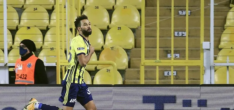 Fenerbahçe'de Nazım Sangare formayı kaptı