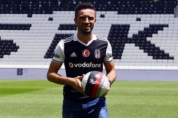 Gökhan Gönül’e ihraç şoku!