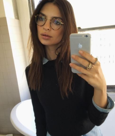 Emily Ratajkowski, Juventus’un gecesine damga vurdu