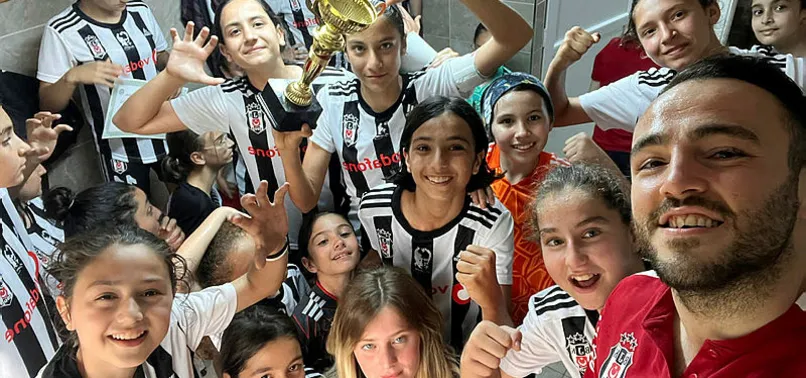 Beşiktaş U13 Minik Kızlar Ligi'nde şampiyon oldu!