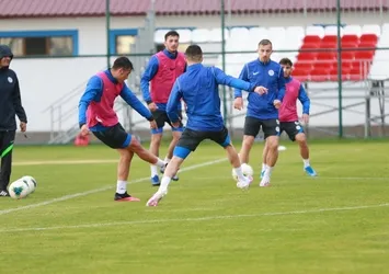Çaykur Rizespor çalışmalarını sürdürüyor