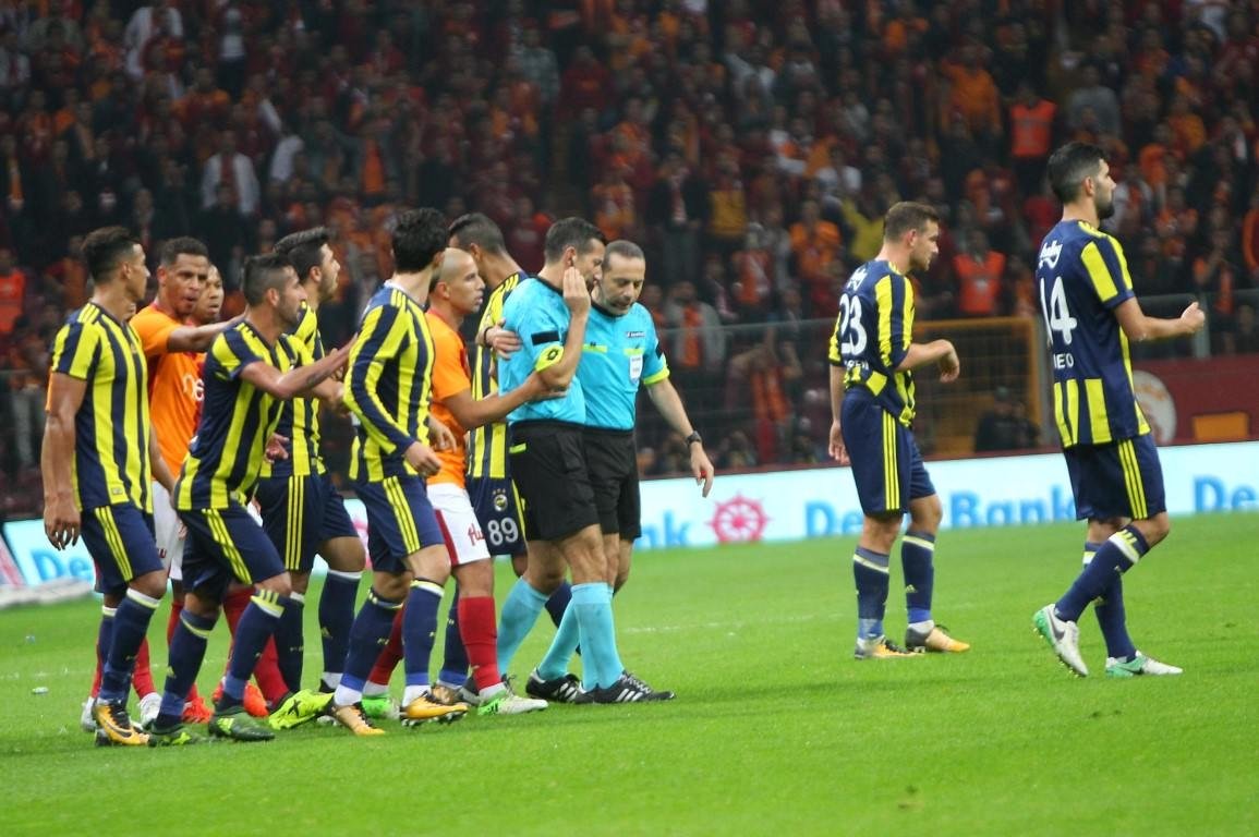 Yabancı cisim atan ikinci kişinin kimliği şaşırttı