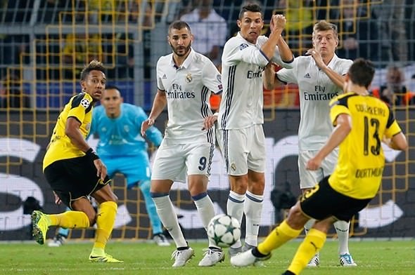 Ronaldo ve Emre Mor’un karesi sosyal medyada olay oldu!